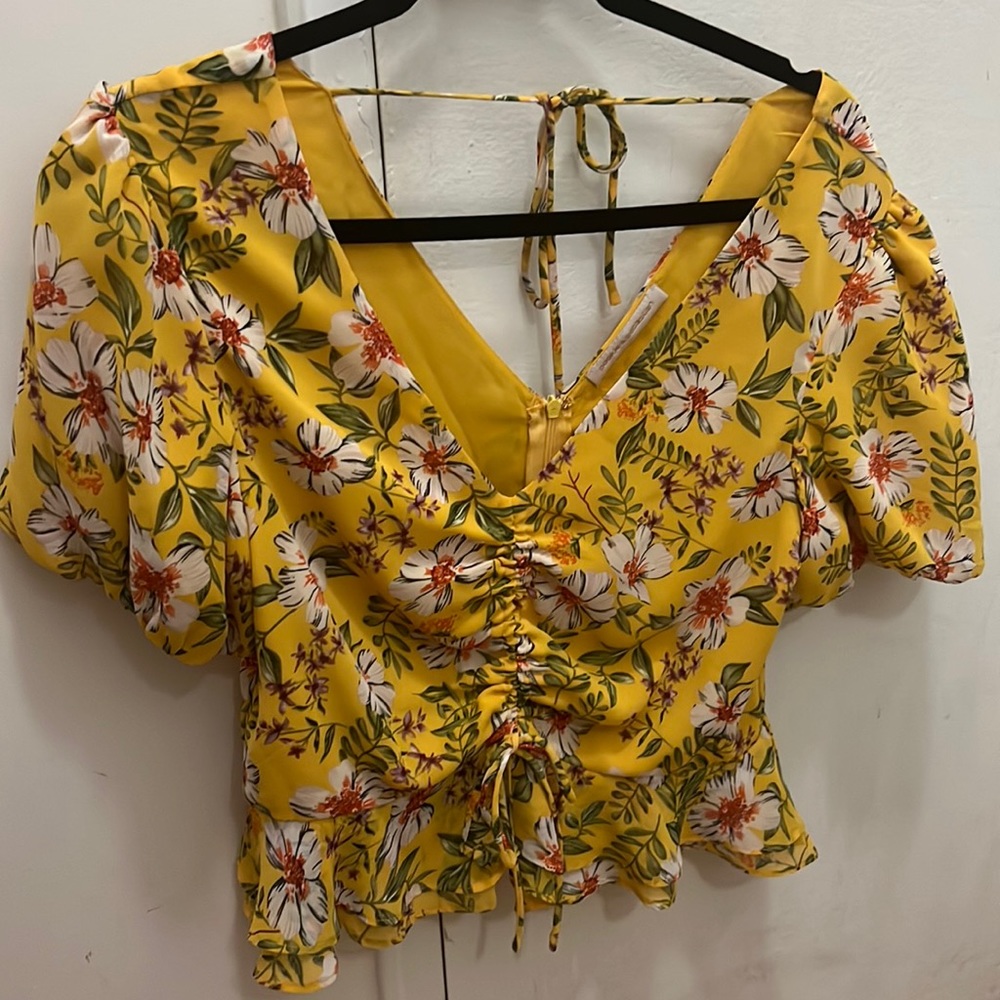 Cute and summery Pookie & Sebastian blouse